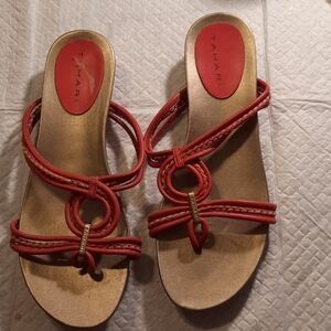 Tahari Red Flip Sandals New